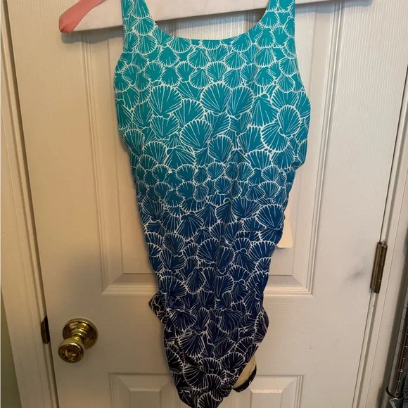 Women’s Miraclesuit/Talbots size 16 UPF 50+ Blue Ombre Shell Print Swimsuit - Picture 1 of 5